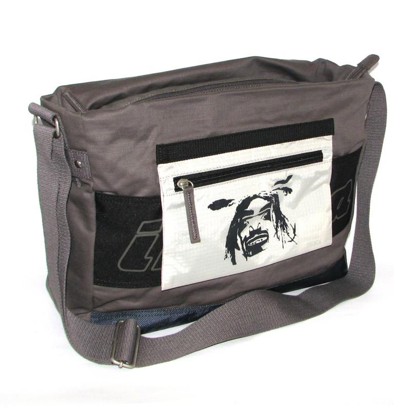 Сумка на плечо INVICTA SHOULDER KODIACK grey Сумка на плечо INVICTA SHOULDER KODIACK grey
